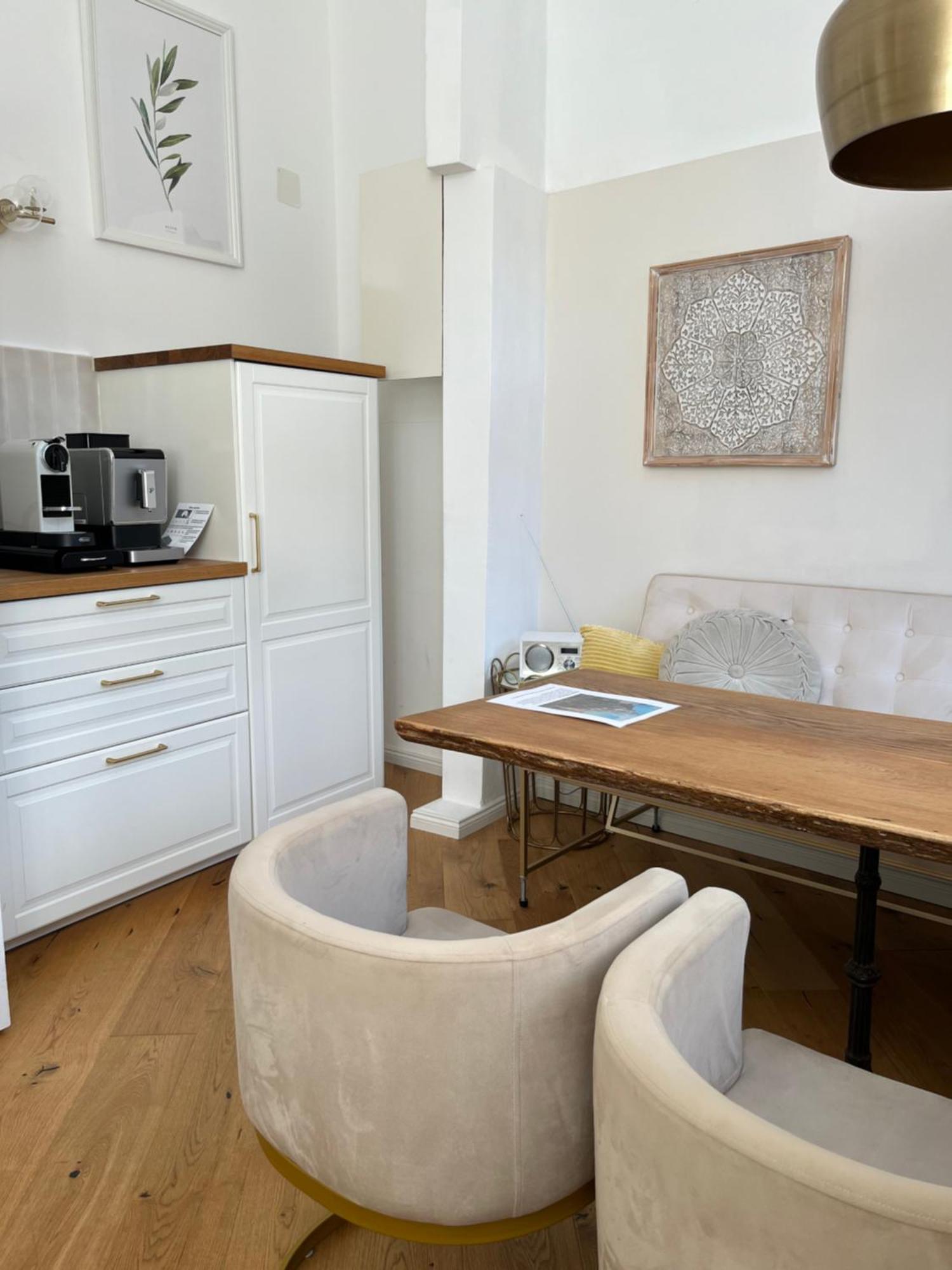 Zentral Apartment *